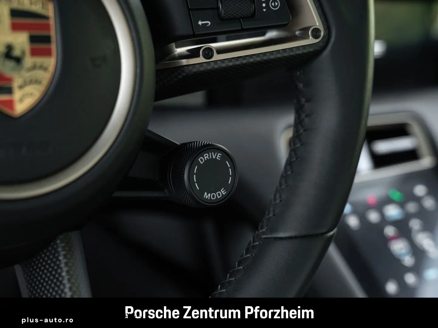 PORSCHE Taycan Turbo Cross Turismo HA-Lenkung InnoDrive