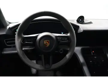 PORSCHE Taycan Cross Turismo 4S Bose Head-up Kamera