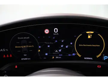 PORSCHE Taycan Cross Turismo 4S Bose Head-up Kamera