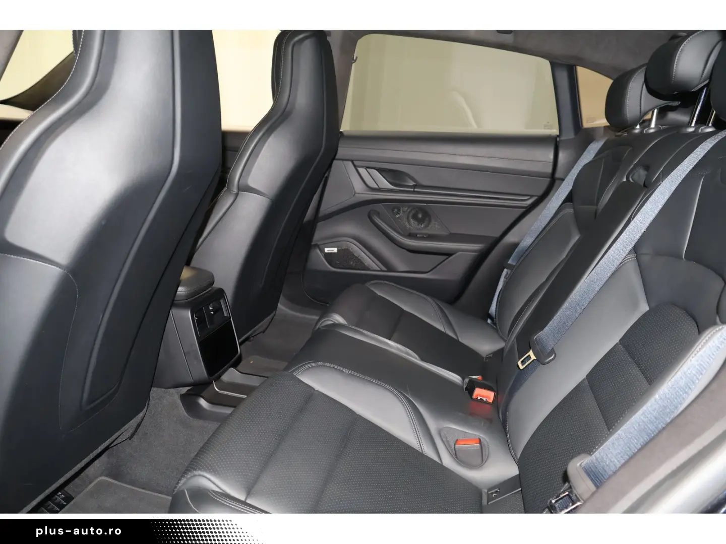 PORSCHE Taycan Cross Turismo 4S Bose Head-up Kamera