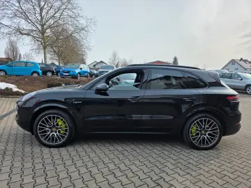 PORSCHE Cayenne E-Hybrid Panaroma HUD LED