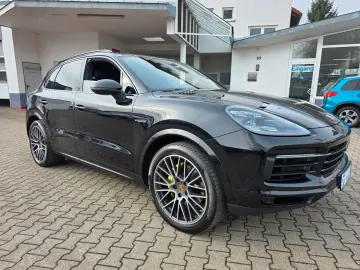 PORSCHE Cayenne E-Hybrid Panaroma HUD LED