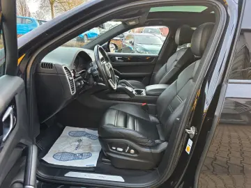 PORSCHE Cayenne E-Hybrid Panaroma HUD LED