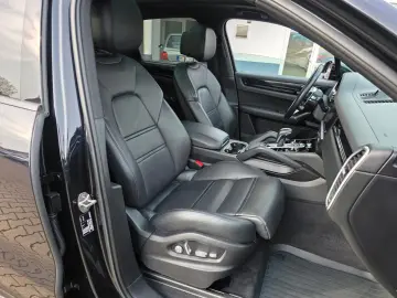 PORSCHE Cayenne E-Hybrid Panaroma HUD LED