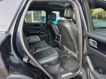 PORSCHE Cayenne E-Hybrid Panaroma HUD LED