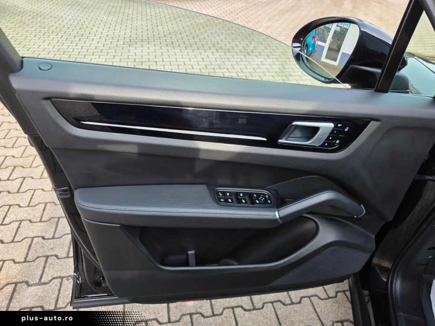 PORSCHE Cayenne E-Hybrid Panaroma HUD LED