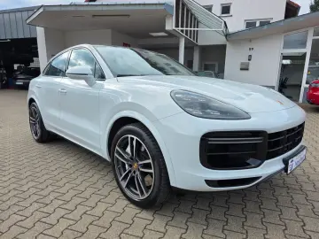 PORSCHE Cayenne Coupe Turbo HuD Inno Matrix Panorama