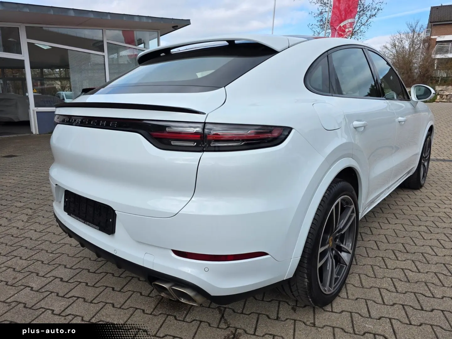 PORSCHE Cayenne Coupe Turbo HuD Inno Matrix Panorama