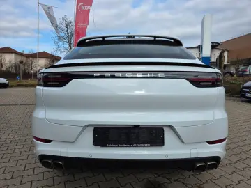 PORSCHE Cayenne Coupe Turbo HuD Inno Matrix Panorama