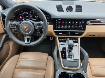 PORSCHE Cayenne Coupe Turbo HuD Inno Matrix Panorama