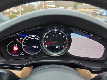 PORSCHE Cayenne Coupe Turbo HuD Inno Matrix Panorama