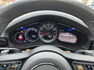 PORSCHE Cayenne Coupe Turbo HuD Inno Matrix Panorama