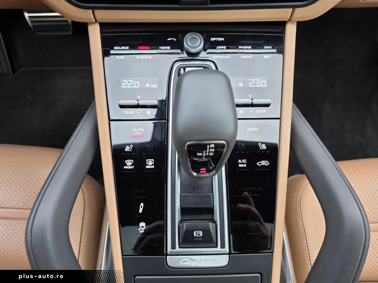 PORSCHE Cayenne Coupe Turbo HuD Inno Matrix Panorama