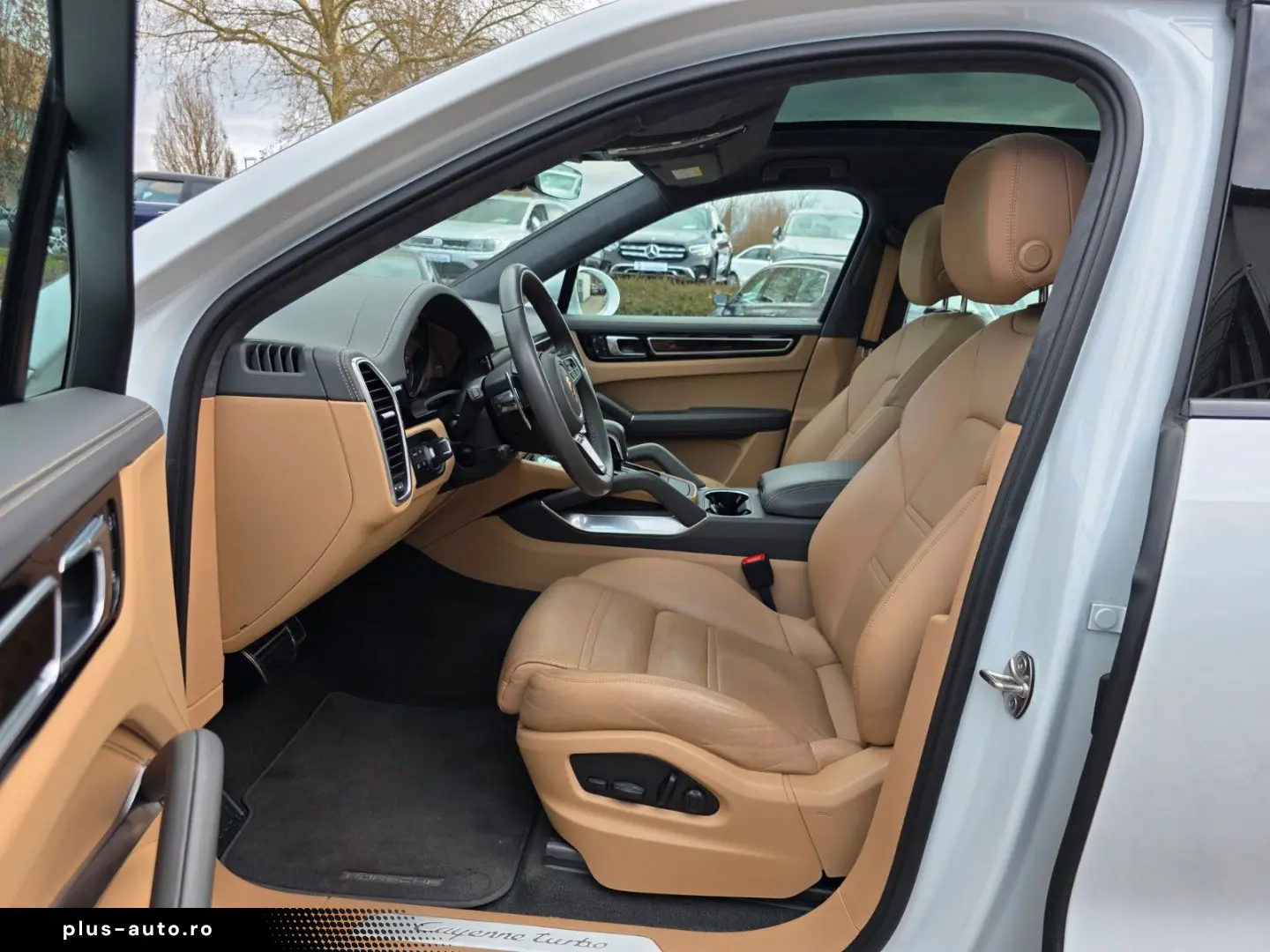 PORSCHE Cayenne Coupe Turbo HuD Inno Matrix Panorama