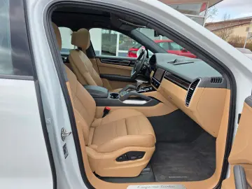 PORSCHE Cayenne Coupe Turbo HuD Inno Matrix Panorama