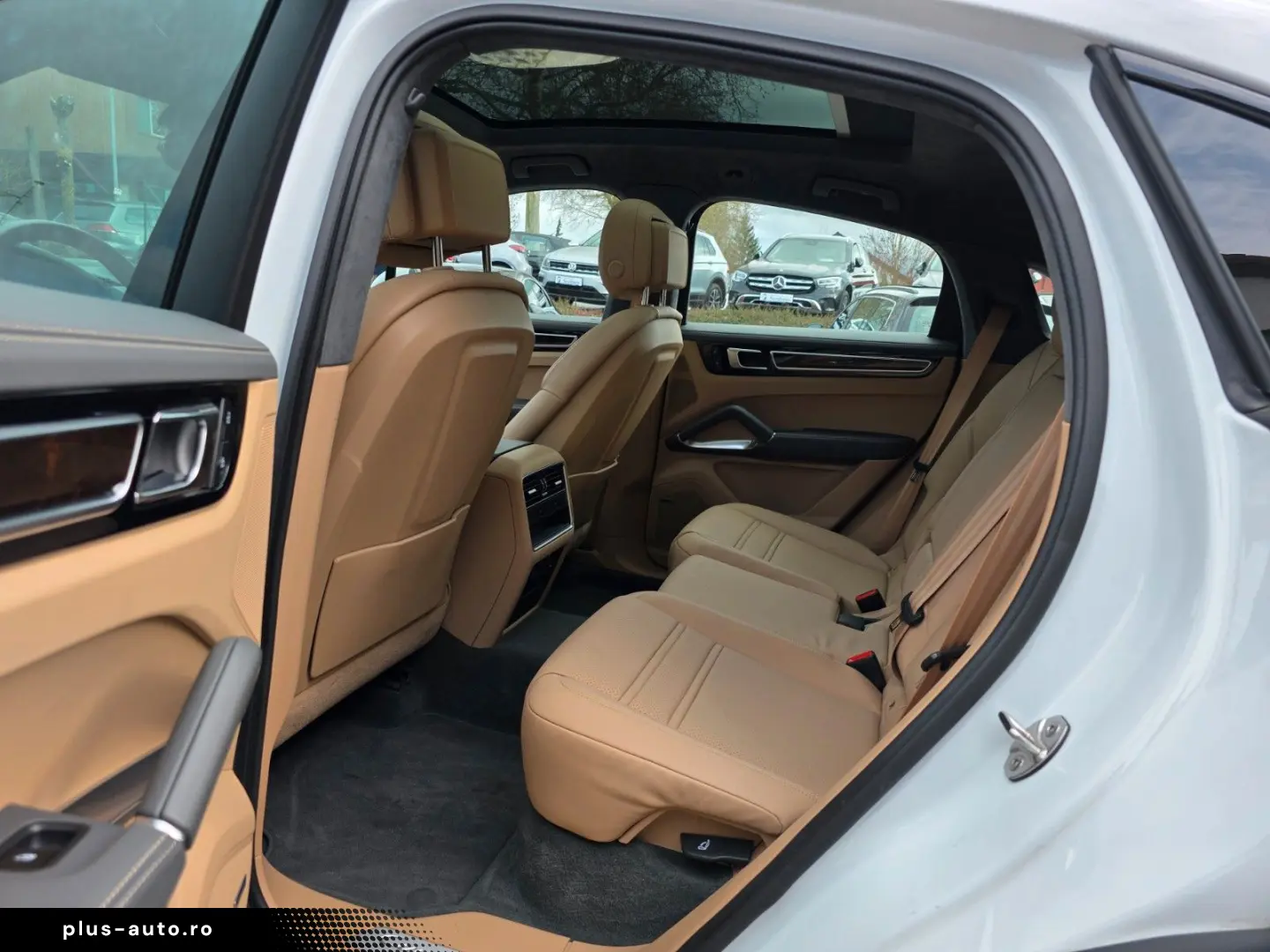 PORSCHE Cayenne Coupe Turbo HuD Inno Matrix Panorama