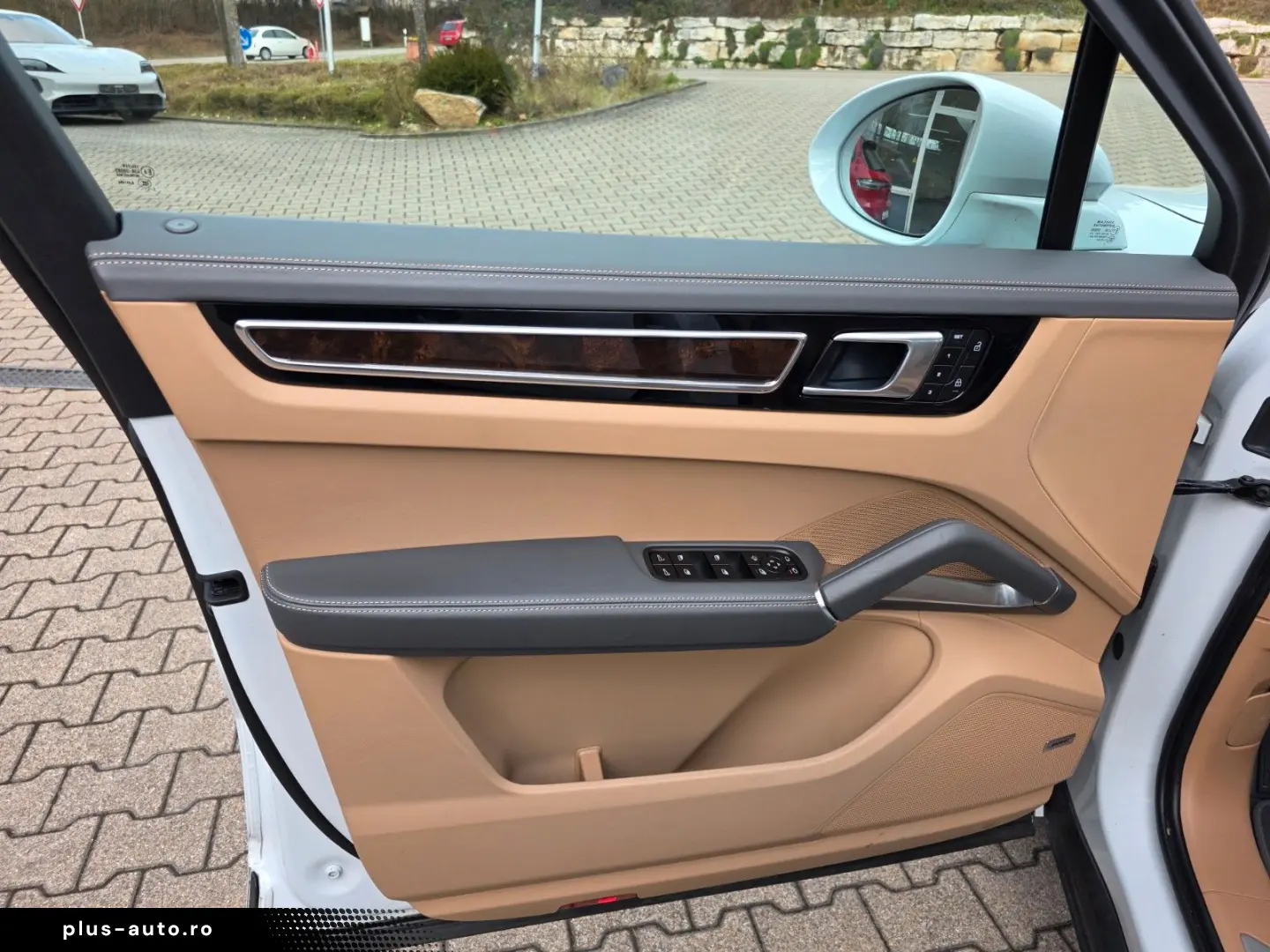 PORSCHE Cayenne Coupe Turbo HuD Inno Matrix Panorama