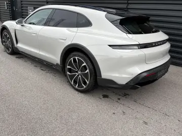 PORSCHE Taycan Cross Turismo 4-PANO-INNO-HEAD UP