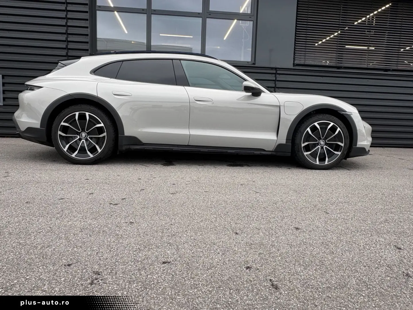 PORSCHE Taycan Cross Turismo 4-PANO-INNO-HEAD UP