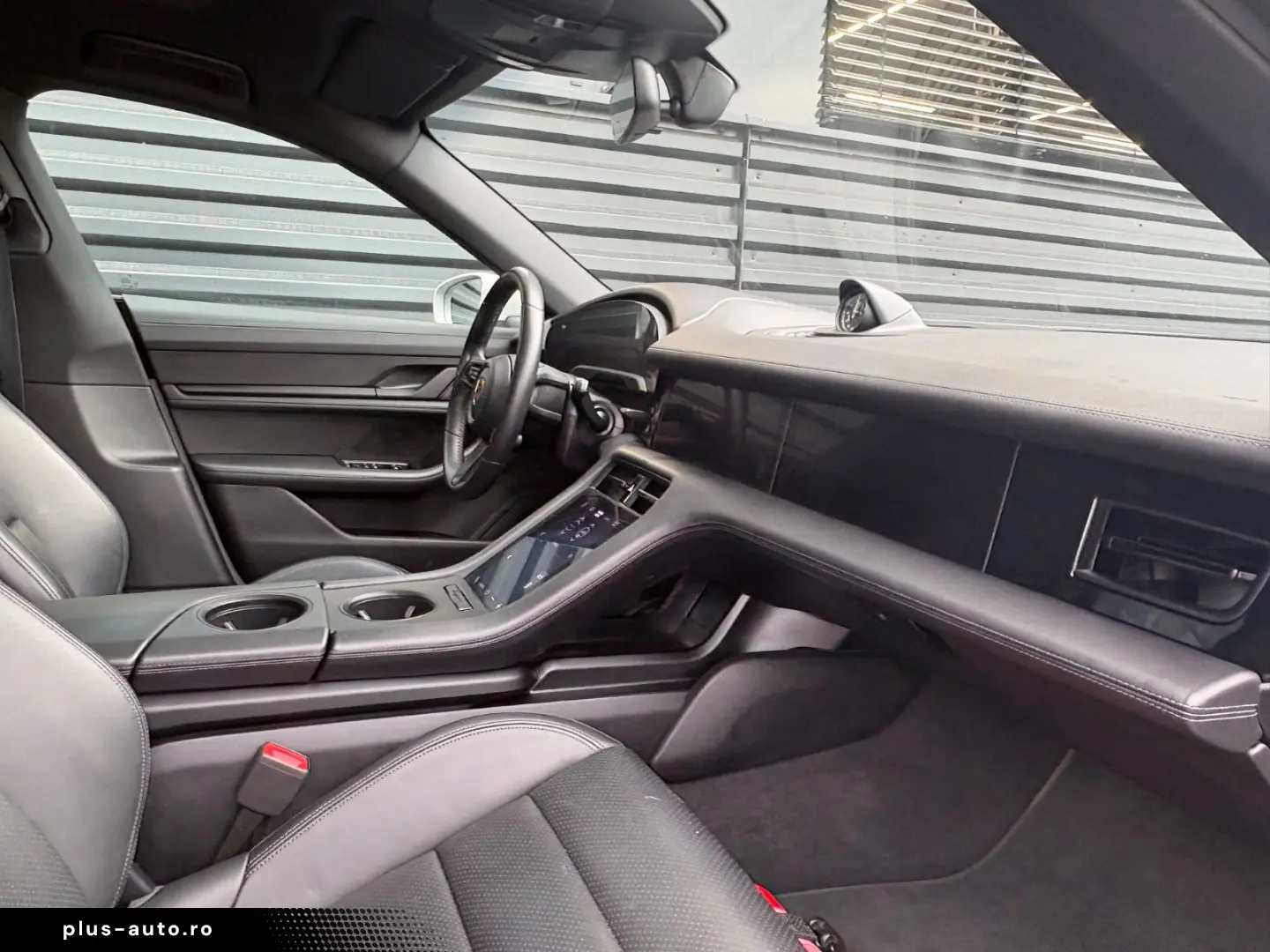 PORSCHE Taycan Cross Turismo 4-PANO-INNO-HEAD UP