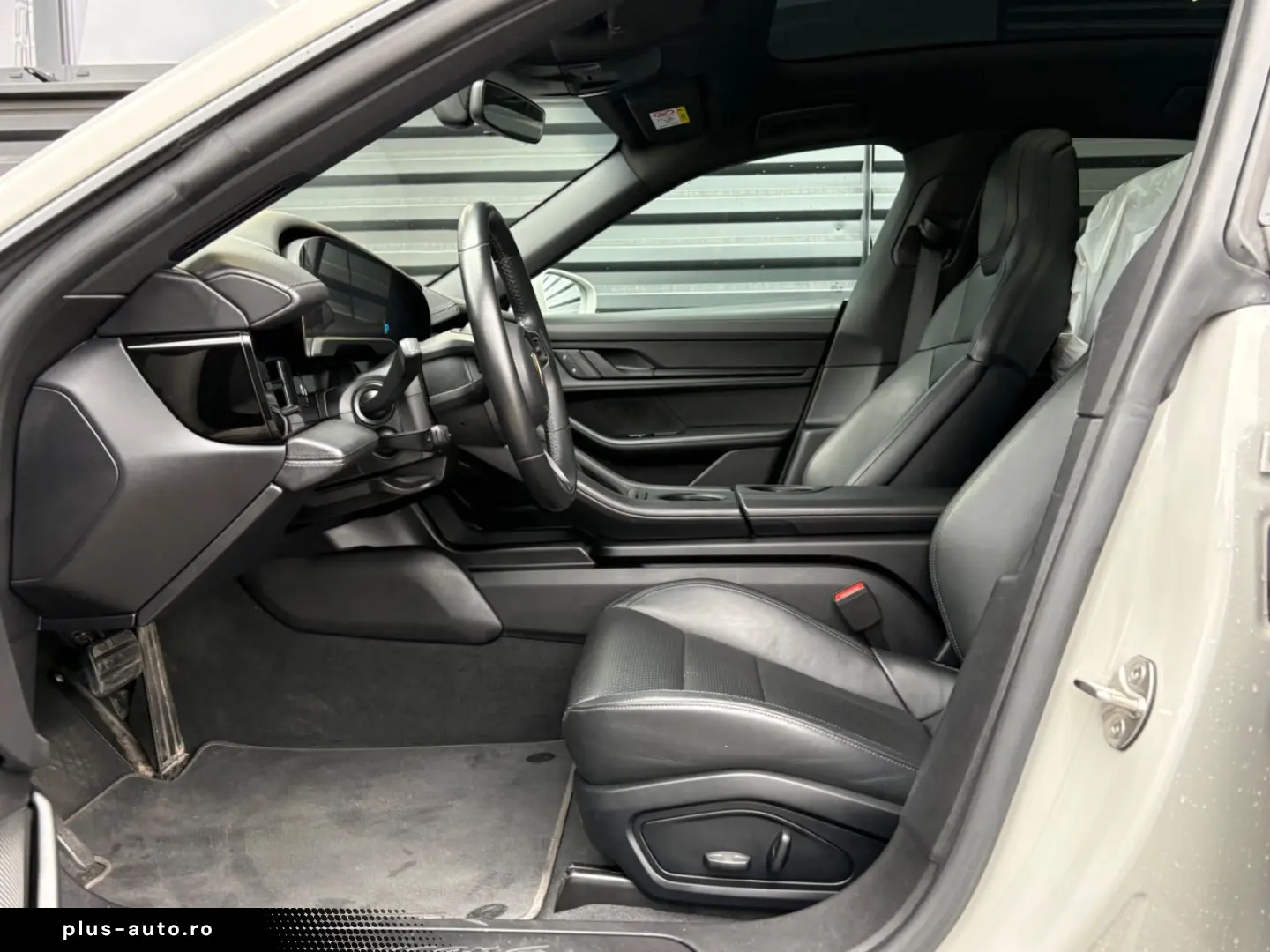 PORSCHE Taycan Cross Turismo 4-PANO-INNO-HEAD UP