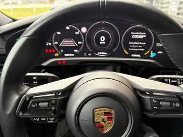 PORSCHE Taycan Cross Turismo 4-PANO-INNO-HEAD UP