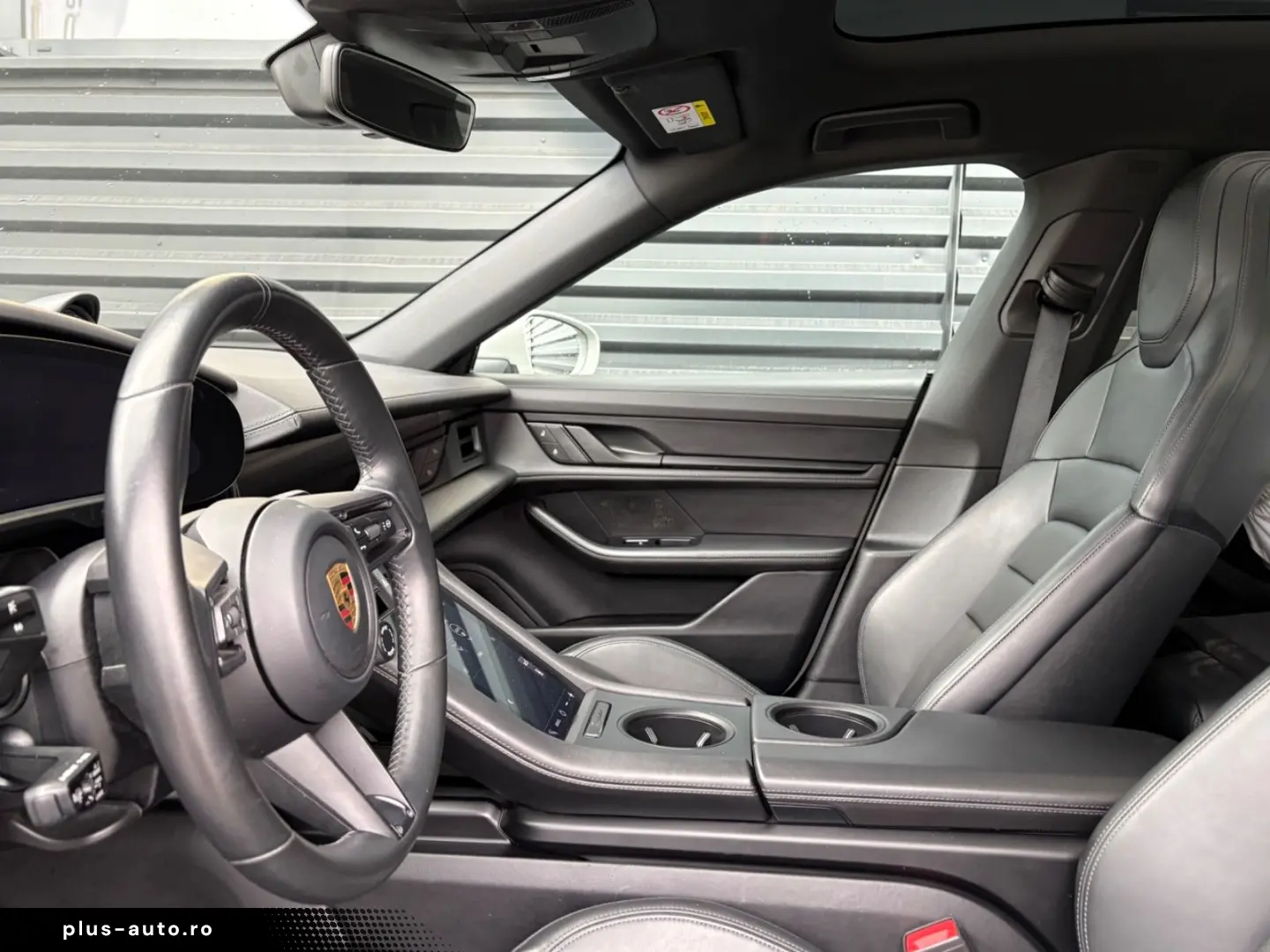 PORSCHE Taycan Cross Turismo 4-PANO-INNO-HEAD UP