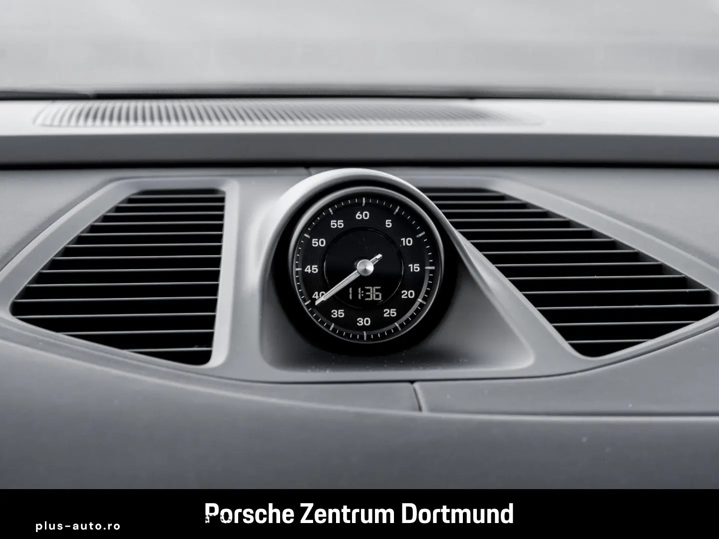 PORSCHE Macan 4 BOSE Surround-View Panorama LED-Matrix