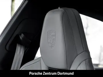 PORSCHE Macan 4 BOSE Surround-View Panorama LED-Matrix