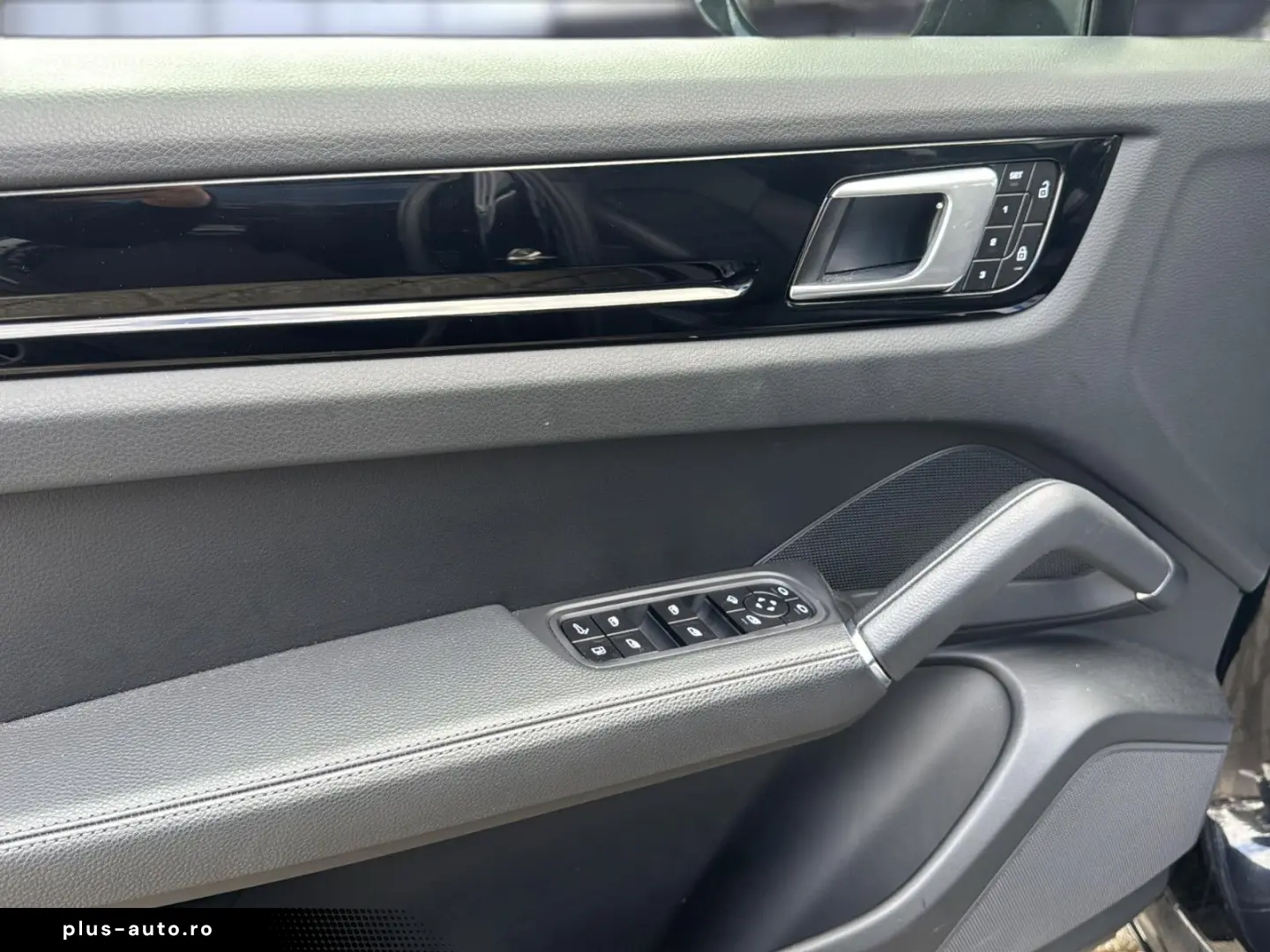 PORSCHE Cayenne E-Hybrid SPORT-DESIGN MATRIX-LED