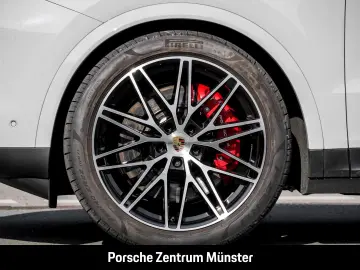 PORSCHE Cayenne S E-Hybrid Coupe HA-Lenkung InnoDrive