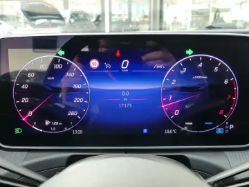 MERCEDES-BENZ CLE 300 AMG 4M Cabriolet 360 Kam Assis&hellip;