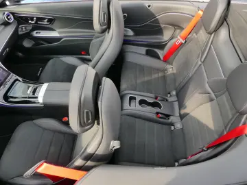 MERCEDES-BENZ CLE 300 AMG 4M Cabriolet 360 Kam Assis&hellip;