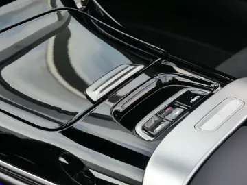 MERCEDES-BENZ CLE 300 AMG 4M Cabriolet 360 Kam Assis&hellip;