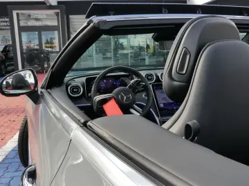 MERCEDES-BENZ CLE 300 AMG 4M Cabriolet 360 Kam Assis&hellip;