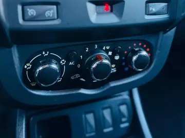 DACIA DUSTER   FAB 03.2015   1.5 DIESEL 110CP   EURO 5