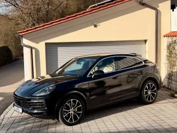 PORSCHE Cayenne Coupe E-Hybrid ACC APPROVED