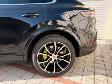 PORSCHE Cayenne Coupe E-Hybrid ACC APPROVED