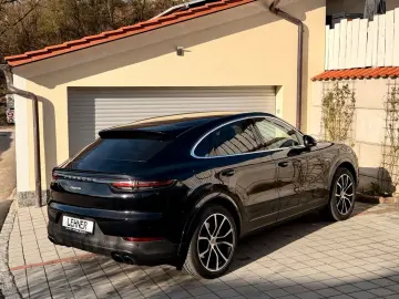 PORSCHE Cayenne Coupe E-Hybrid ACC APPROVED