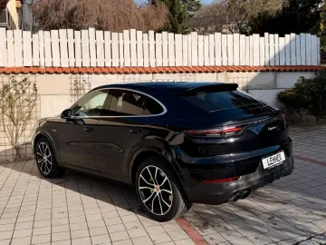 PORSCHE Cayenne Coupe E-Hybrid ACC APPROVED