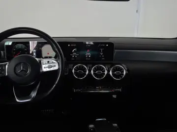 MERCEDES CLA CLA 200 d DCT