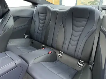 BMW 840i xDrive Coupé    DrivingAssProf. 360  Laser