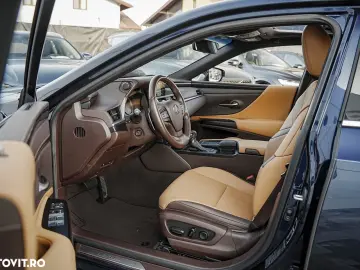 Lexus Seria ES 300h Business Edition