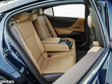 Lexus Seria ES 300h Business Edition