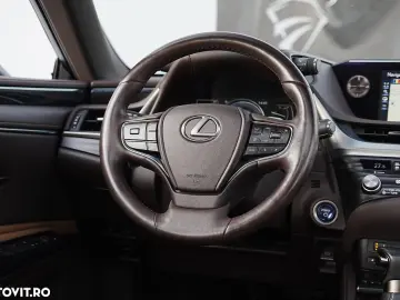 Lexus Seria ES 300h Business Edition