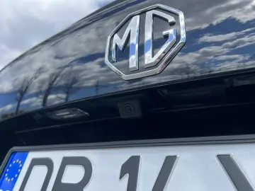 MG ZS 1.5 Benzina 116 CP   SUV   Camera   CarPlay   Garantie