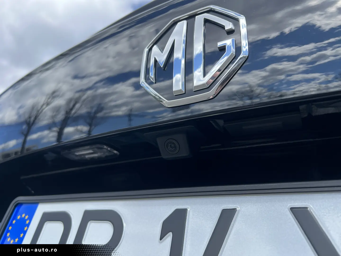 MG ZS 1.5 Benzina 116 CP   SUV   Camera   CarPlay   Garantie