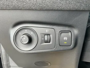 MG ZS 1.5 Benzina 116 CP   SUV   Camera   CarPlay   Garantie