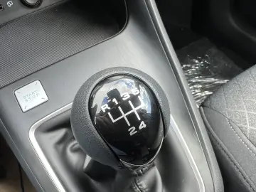 MG ZS 1.5 Benzina 116 CP   SUV   Camera   CarPlay   Garantie