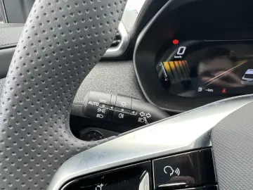 MG ZS 1.5 Benzina 116 CP   SUV   Camera   CarPlay   Garantie